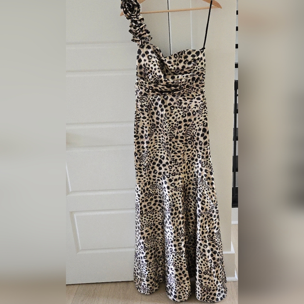 Jump Apparel Leopard Print One Shoulder Formal Gown Size 3/4